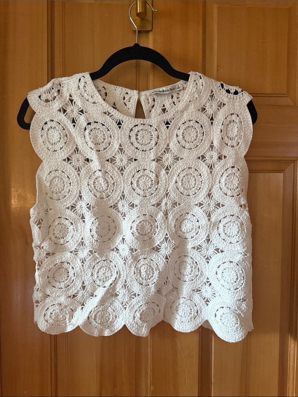 Abercrombie & Fitch Cream Crochet Circle Lace Camisole